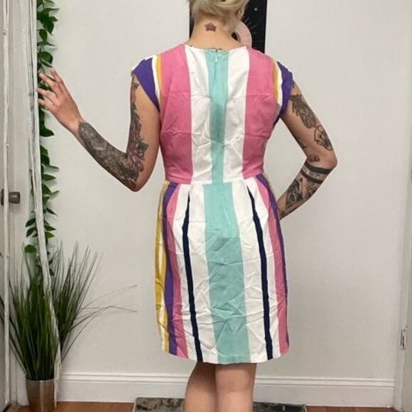 Slate & Willow Combo Striped Faux Wrap Dress Cap Sleeve Size 8 Pink/Yellow - Picture 9 of 16